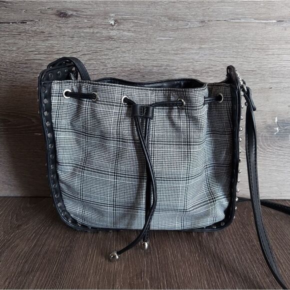 ALDO Synthetic Neverland Plaid Cinch Crossbody Bag - Picture 1 of 9